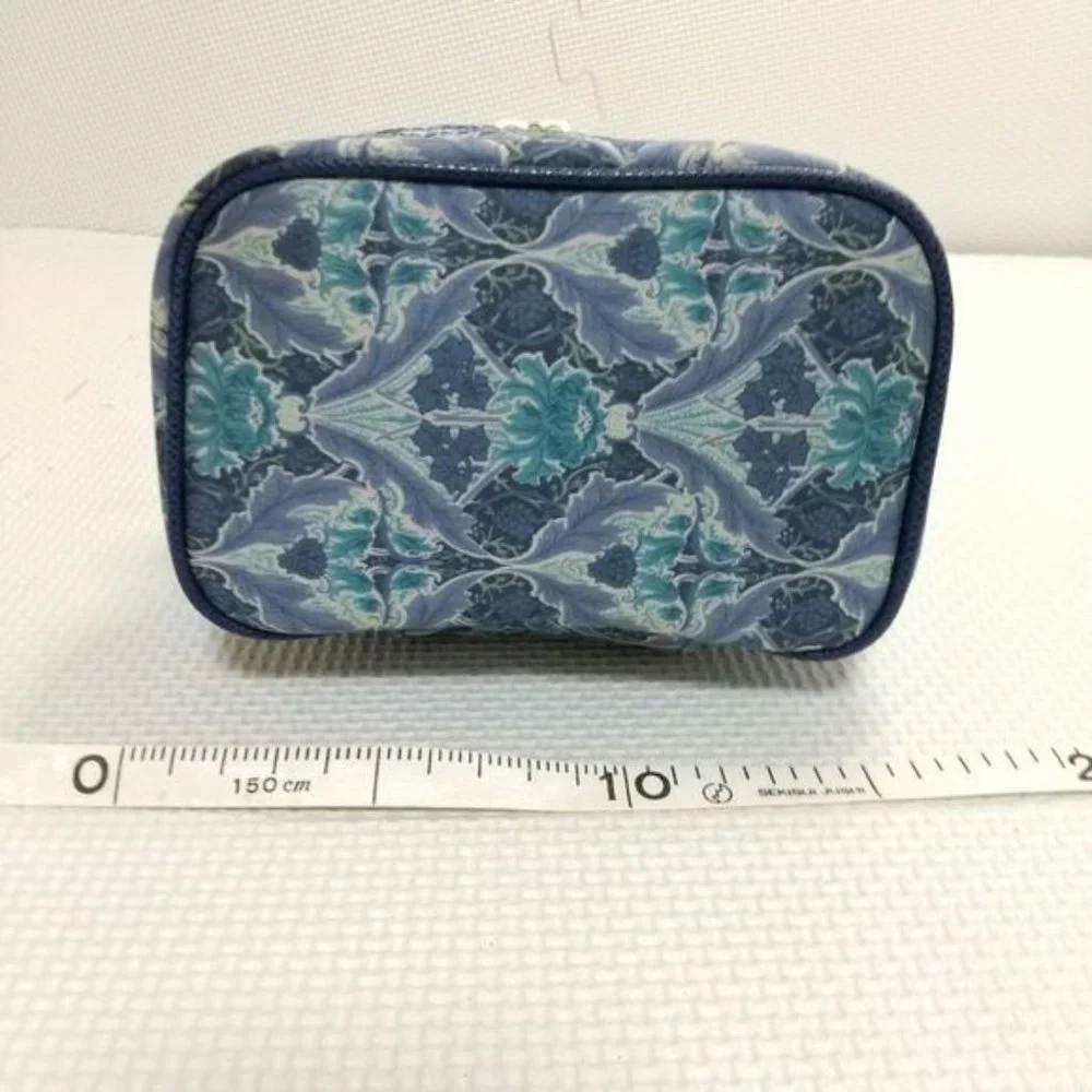Mikimoto Cosmetic Pouch💥PRICE DROP💥